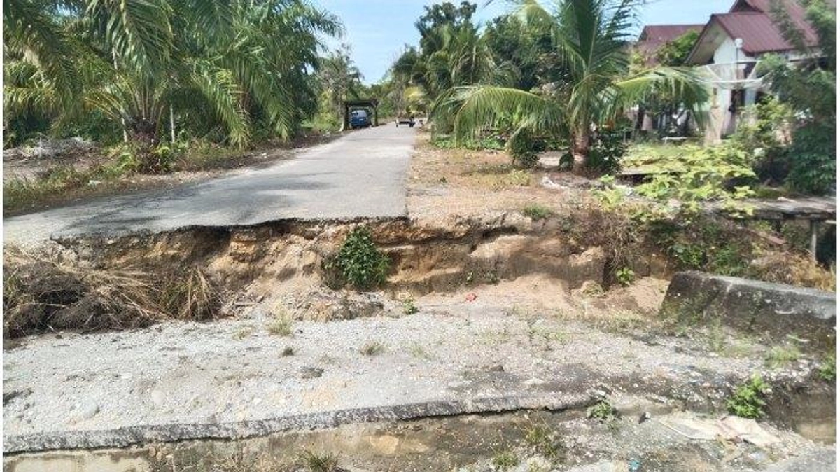 Jembatan Ambruk di Aceh Singkil, Warga Gosong Telaga Barat Terhambat 3 Bulan