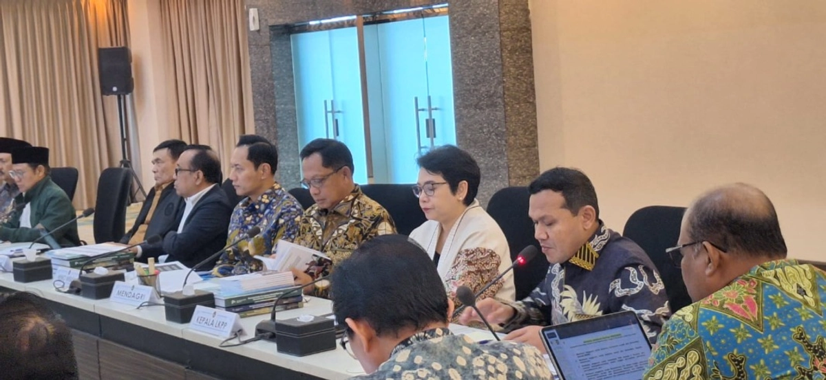 Hadiri Rapat Satgas, Wagub Fadhlullah Tekankan Efektivitas Rehab-Rekon