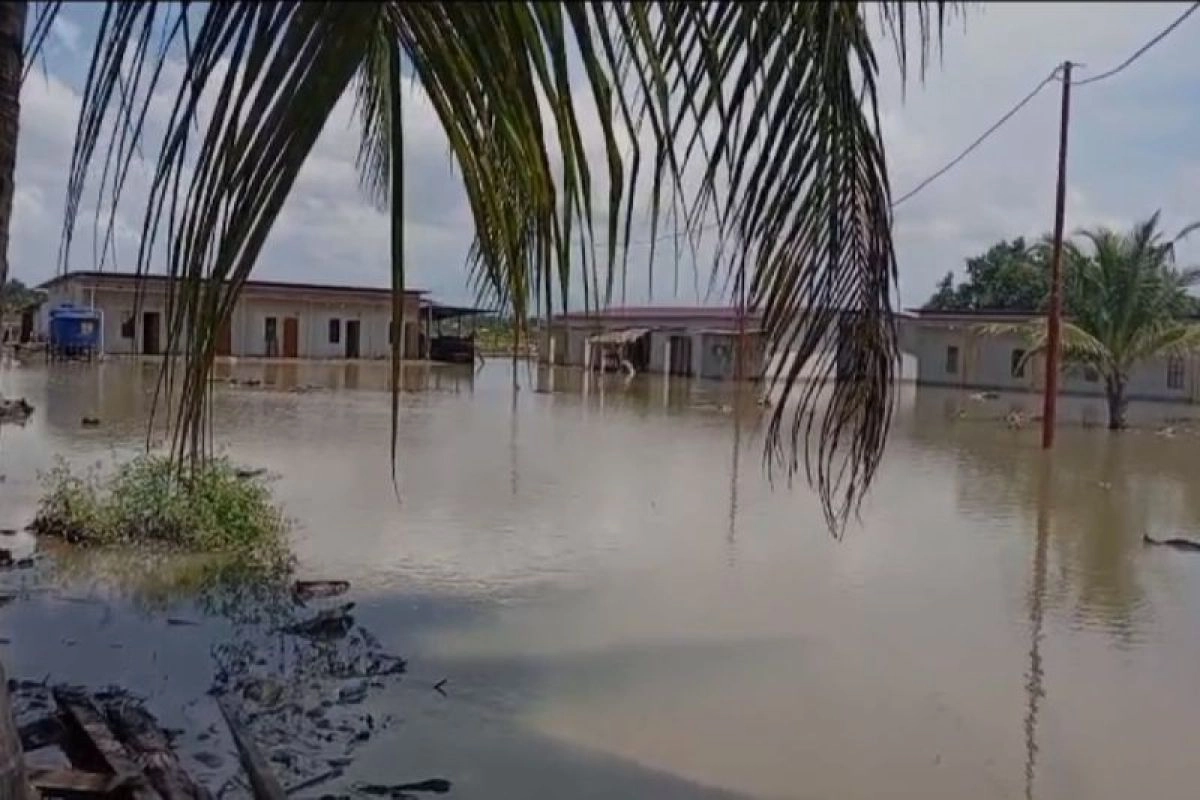 Empati terhadap warga Aceh Utara yang Mengungsi Akibat Banjir Rob