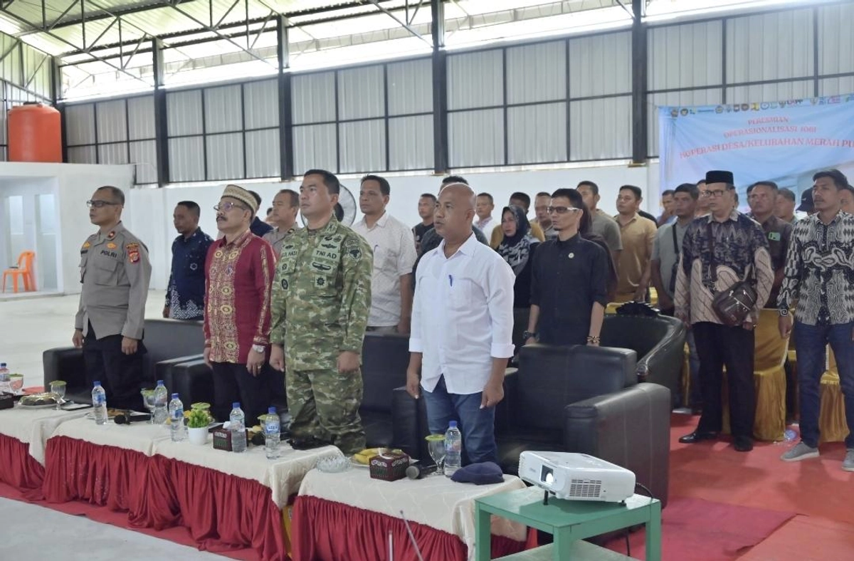 Pidie Antopasi KDMP: Apa Dampaknya bagi Petani Desa?
Launching operasional 1.061 Koperasi Desa Merah Putih (KDMP) disaksikan secara serentak oleh Bupati Pidie Sarjani Abdullah SH MH dan Dandim 0102/P