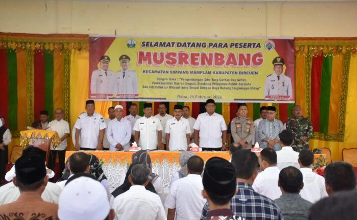 Pembangunan Jalan Prioritas di Simpang Mamplam untuk Tingkatkan Ekonomi Warga