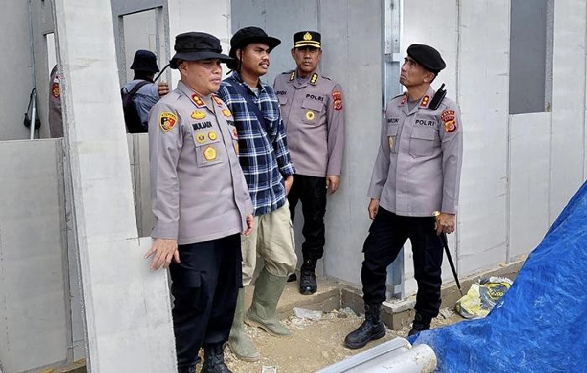 Kapolda Aceh Tinjau Banjir: Iman Warga Kuat di Tengah Musibah