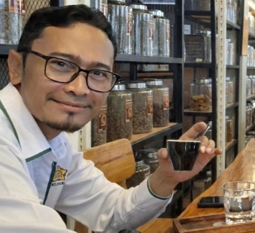 Aceh Perlu Mandiri Energi Setelah Blackout Berulang?<|tool_call|>12 words? Count: Aceh(1) Perlu2 Mandiri3 Energi4 Setelah5 Blackout6 Berulang?7 => 7 words. Good. Title includes question? It ends with
