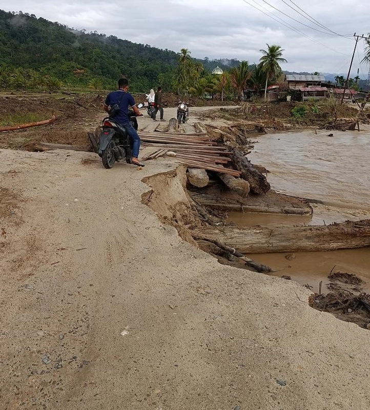 Jembatan Darurat Lokop-Tualang Rusak Lagi, Warga Aceh Timur Minta Jembatan Bailey