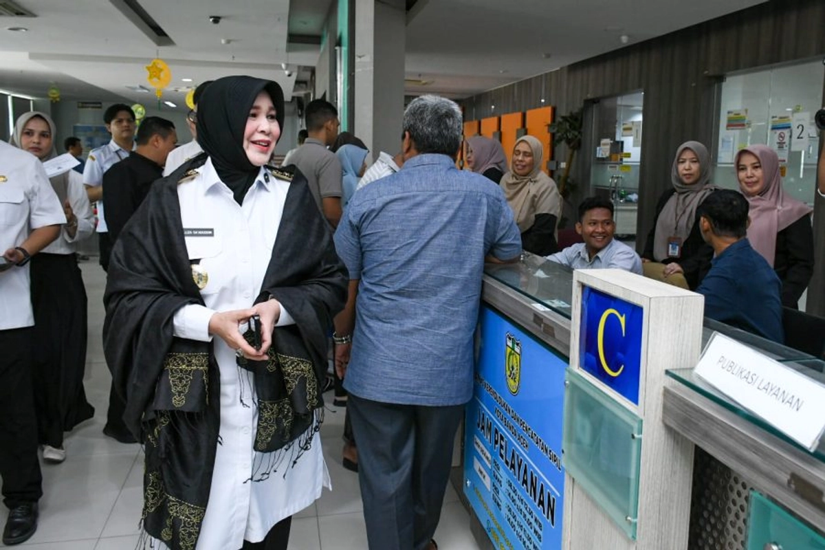 Disiplin ASN Banda Aceh Capai 99,65 Persen, Wali Kota Sidak Hari Pertama Kerja