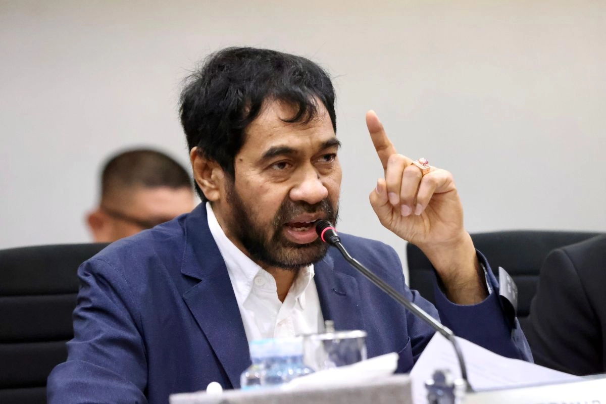 Warga Aceh Merasa Lega setelah Pergub JKA Dicabut","PublicImpact":80,"Credibility":85,"Urgency":80,"Evidence":60,"LongTermValue":60,"Education":60,"FinalScore":76,"Summary":"Gubernur Aceh Muzakir MNAc