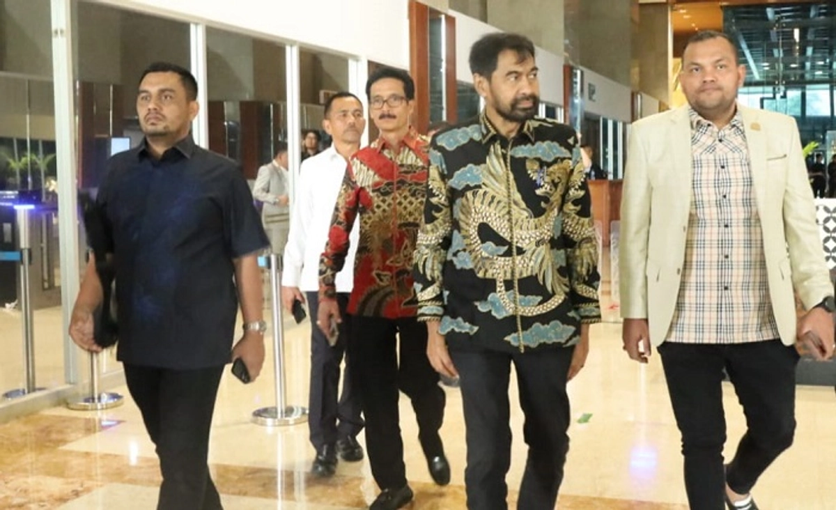 Dana Otsus Aceh Tetap 2,5% dalam Revisi UUPA, Mualem Hadiri RDP