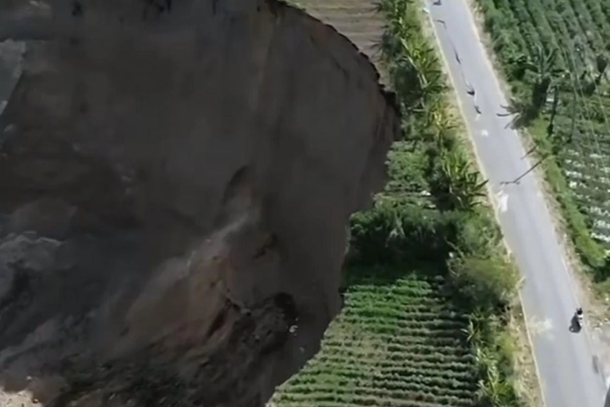 Sumur Bor 70 Meter Atasi Lubang Raksasa Ketol, Air untuk Irigasi Petani
