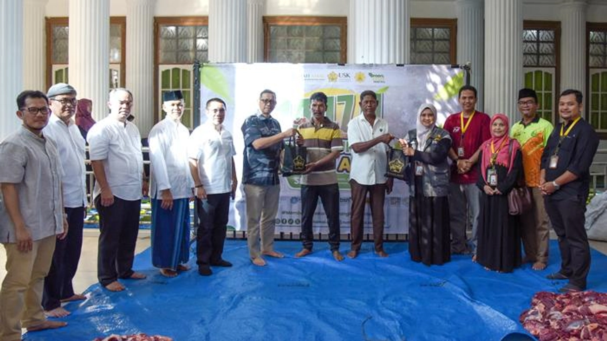 Warga Bireuen Terima 647 Tumpuk Daging Qurban dari USK","PublicImpact":85,"Credibility":80,"Urgency":60,"Evidence":85,"LongTermValue":70,"Education":65,"FinalScore":78,"Summary":"Rumah Amal Masjid Jam