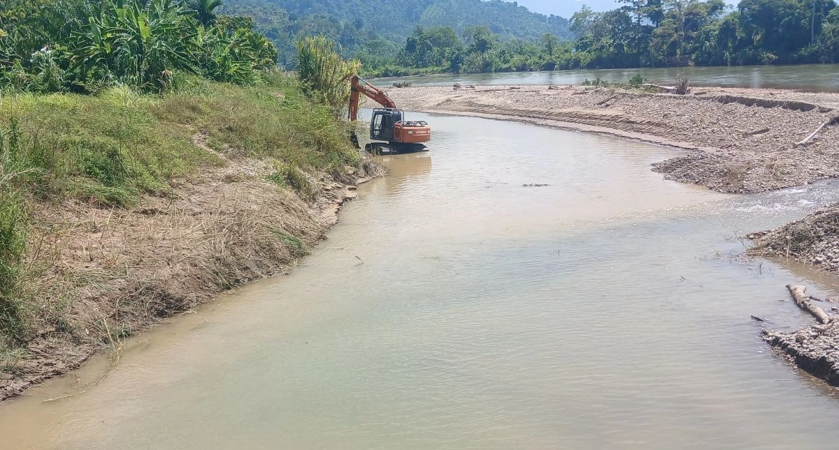 .Petani Kluet Utara Khawatir Irigasi Gunung Pudung Belum Normal