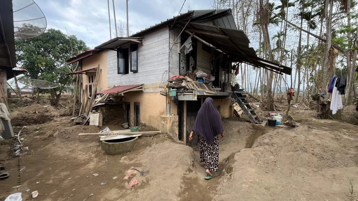 : Warga Aceh Menunggu Dana Bencana, Serapan Hanya 43 Persen","PublicImpact":80,"Credibility":90,"Urgency":70,"Evidence":85,"LongTermValue":70,"Education":65,"FinalScore":79,"Summary":"KPK melaporkan실ร