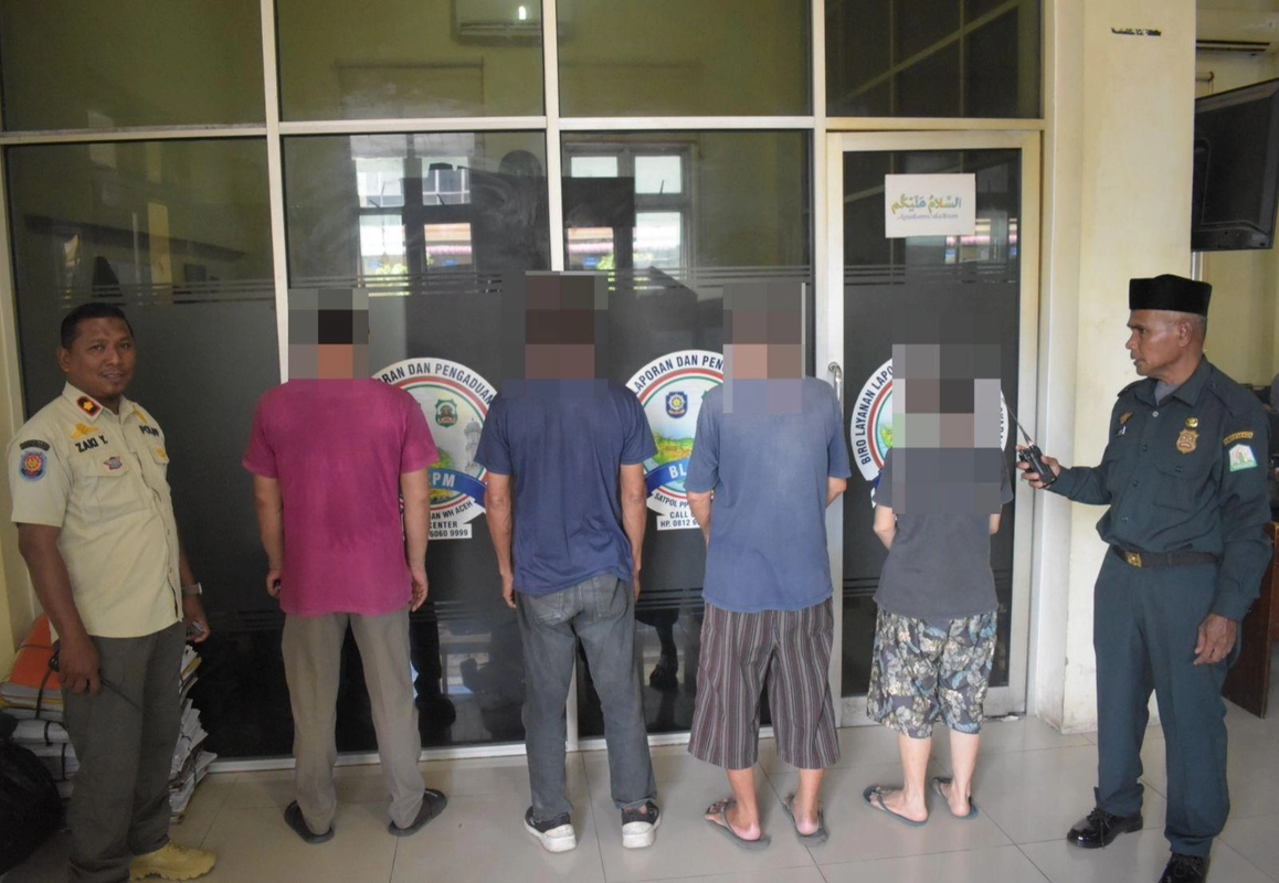 Empat Warga Banda Aceh Ditangkap Satpol PP karena Buka Warung Siang Hari Ramadhan