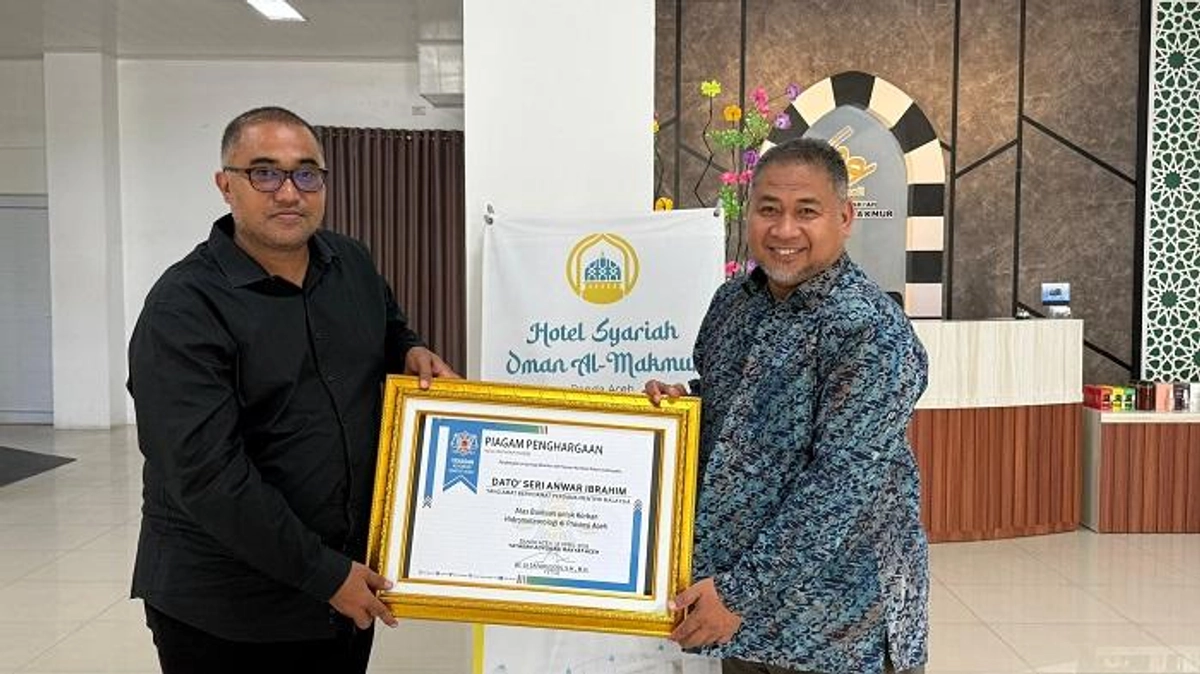 YARA Berikan Penghargaan kepada PM Malaysia atas Bantuan Korban Bencana Aceh